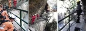 Cayó a un río a 120 metros de altura intentando tomarse una selfie 